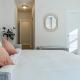 Hot Tub & Seasonal Pool -Sleeps 10- 4 min to OSF, Ashland (Foto 9)