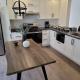Free Parking, Beautiful 4 1/2-2 BR apartment, Монреаль (фото 5)