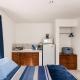 Micro Studio perfect for backpackers, couples, 3 min drive to Playa El Nino, Cancún - Foto 4