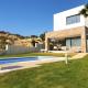 2260-Luxury villa with private pool and seaview