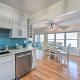 Lakefront Home with Gorgeous Sunsets, Kayaks, and Pier, Fort Atkinson (zdjęcie 9)