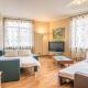 Old Town Apartment Next to Saint Peter's Church, Рига (фото 9)