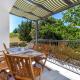Neu renovierte Ferienwohnung mit Klima, WLAN, Terrasse und Grill