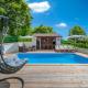 Casa Smoky, Lindar