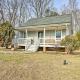Sweet Vacation Cottage with Deck and Grill!, Hustle