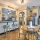 Pet-Friendly Bartlett Farmhouse with Deck!, Bartlett (fotografie 2)