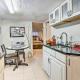 Contemporary Cincinnati Apt with WiFi, Near Kenwood! - Fotografie 10