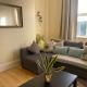 Large Bright apartment, St. Leonards