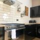 Stylish property, off street parking,pet friendly, Bath - Photo 6
