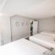 Right on The Strip - 3BR Condo 1110, Las Vegas - Photo 9