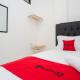 RedDoorz at Jalan Bangau Palembang - Fotografie 8