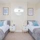 Central Townhouse Wolverhampton - Sleeps 8 - Ideal for Contractors & Families - Fotografie 10