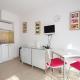 Studio Cosy avec Terrasse, Clim, WiFi et Parking, Proche Centre et Plage - FR-1-553-197 Balaruc-les-Bains - Foto 5