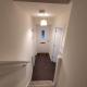 New build home with WI-FI, Smart TV, dedicated office floor, large terrace and Free parking, Milton Keynes (Foto 9)