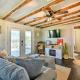 Steps to Sand Surfside Beach Gem with Large Yard, Surfside Beach (Foto 4)