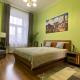 LublinBNB - exclusive FAMILY APARTMENT ------ in the heart of Lublin -------------------------------- bedroom & living room & kitchen, Lublin
