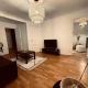 Chic Apartment on the famous shopping Rue du Faubourg Saint-Honoré street, Paris - Foto 1