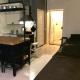 Rustic black and white studio, Helsinky (fotografie 3)