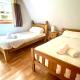 Spacious Primrose Lodge for 6 with Hot Tub at a Spa Resort, Chudleigh - Fotografie 9