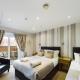 Sandbanks Suite, Blackpool (photo 7)