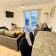 Spacious 2 bed ground floor apartment, Free parking, close to Historic dockyard & Gunwharf Quays Portsmouth - Foto 3