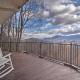 Charming Burnsville Apt with Mountain Views and Deck!, Burnsville