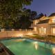 StayVista's Enchanting Haven - Modern Interiors, Sprawling Lawn with Gazebo, Swimming Pool, Indoor Games, パンチガニ - 写真 1