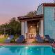 Rondini, Farmhouse with pool