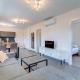 Damar Apartmani, Сень (фото 3)