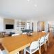 The White House - Spectacular Ocean Views, WiFi, Central Coolum Coolum Beach - Photo 8