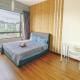 Modern 4BR Apartment Near Mid Valley Sunway Velocity Free WiFi Parking, Куала-Лумпур - Фото 7