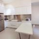 Modern 4BR Apartment Near Mid Valley Sunway Velocity Free WiFi Parking, Куала-Лумпур - Фото 6