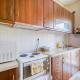 Escape with Style in this Chic 2BR Apartment!, Athen - Foto 6