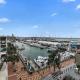 Sophisticated Spacious APT w Stunning Harbour View, Окленд - Фото 5