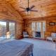 Gorgeous 6BR Cabin w/Spa, Firepit, Arcade& Mountain View Mineral Bluff - Foto 7
