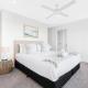 [NEW] 3BR Burleigh Beach Townhome with Private Rooftop!, 黄金海岸 - 照片 3