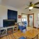 Wildwood Apartment - Porch and Enclosed Sunroom!, Wildwood (foto 9)