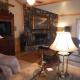 C20, Three bedroom, three bath log-sided, luxury Harbor North cottage with hot tub cottage Mount Ida - Foto 4