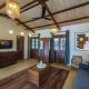 SaffronStays Bay Watch, Palghar - beachfront pool villa at Kelwa Beach, Māhīm - Foto 10