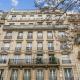2 Bedroom Luxurious Apartment next to Arc de Triumphe, Paris - Photo 1