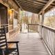 Bear Creek Cabin, Hot Tub, WIFI, Cozy Cabin Retreat in the Smokies Comfort & Fun for All, Sevierville (foto 5)