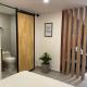 Agradable y moderno aparta estudio con aire acondicionado, Medellín - Foto 2