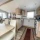Beautiful Caravan For Hire With A Partial Sea View In Suffolk Ref 32042Az, Lowestoft - Foto 3