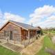 Lily-pad Lodge, Thorpe on the Hill