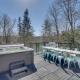 Wilmington Chalet with Hot Tub Less Than 8 Mi to Mount Snow!, Wilmington (Foto 2)