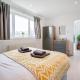 Dwellers Delight Living Ltd Serviced Accommodation, Chigwell, London 3 bedroom House, Upto 7 Guests, Free Wifi & Parking, Londýn - Fotografie 7
