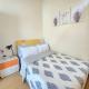 BGC Fresh & Cozy Studio near Burgos Circle with Fast Internet Connection, Manila - Foto 1