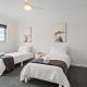 Waterfront Townhouse - Picturesque Marina Views, Port Lincoln (foto 8)
