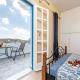 Nick & Debbie's two-storey apartment, Mélanes (фото 4)