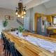 Lovely Poconos Cabin with Resort Amenities!, Gouldsboro (foto 8)
